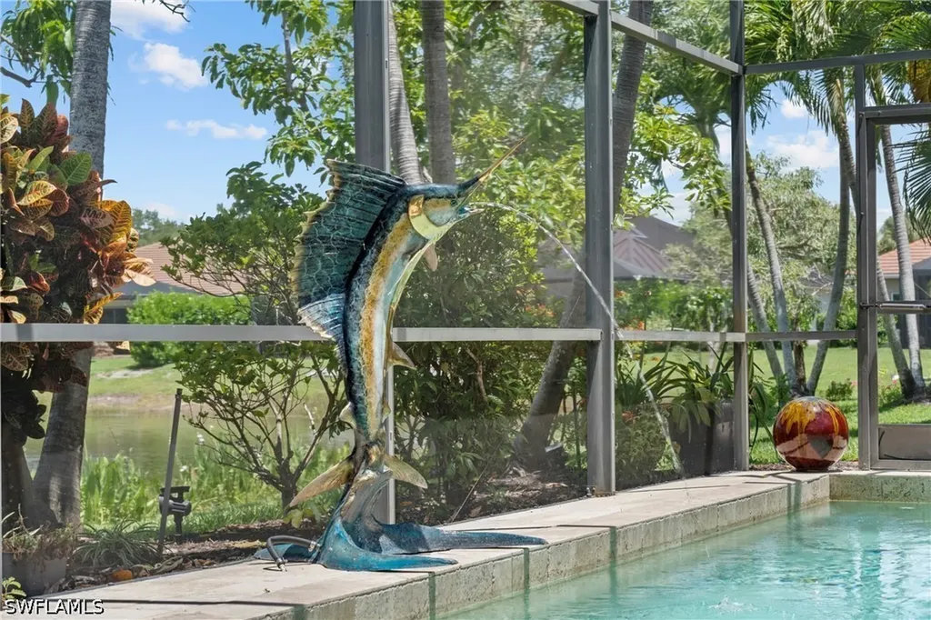 383 Cypress Way W Naples FL 34110