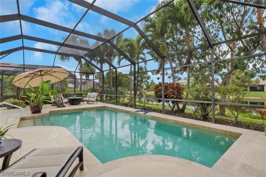 383 Cypress Way W Naples FL 34110