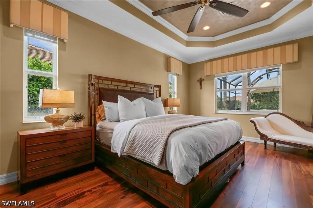 383 Cypress Way W Naples FL 34110