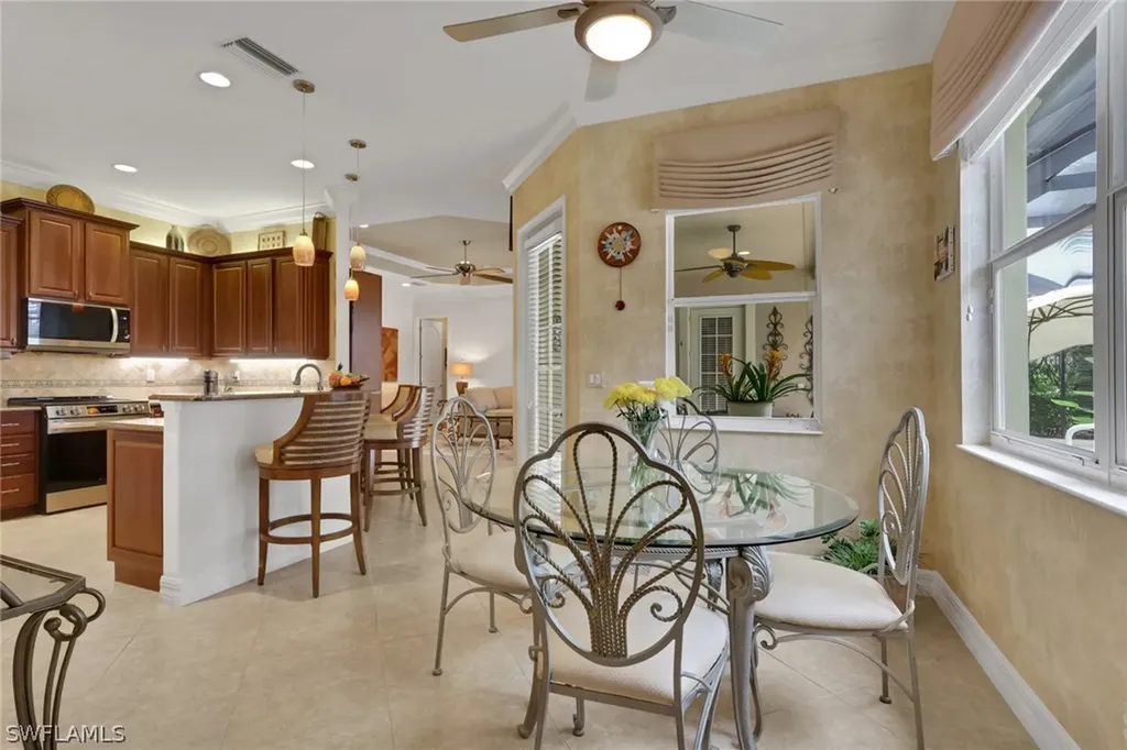 383 Cypress Way W Naples FL 34110
