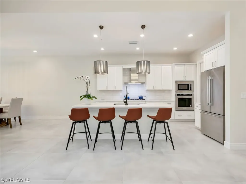 9252 Cayman Drive Naples FL 34114