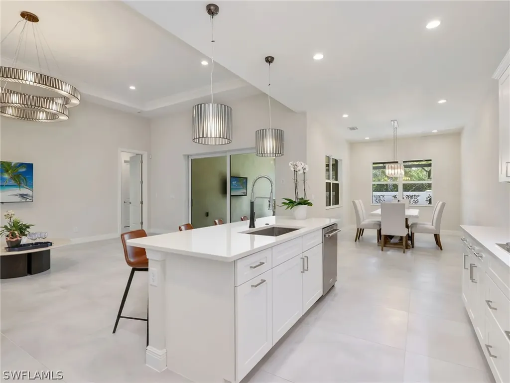 9252 Cayman Drive Naples FL 34114