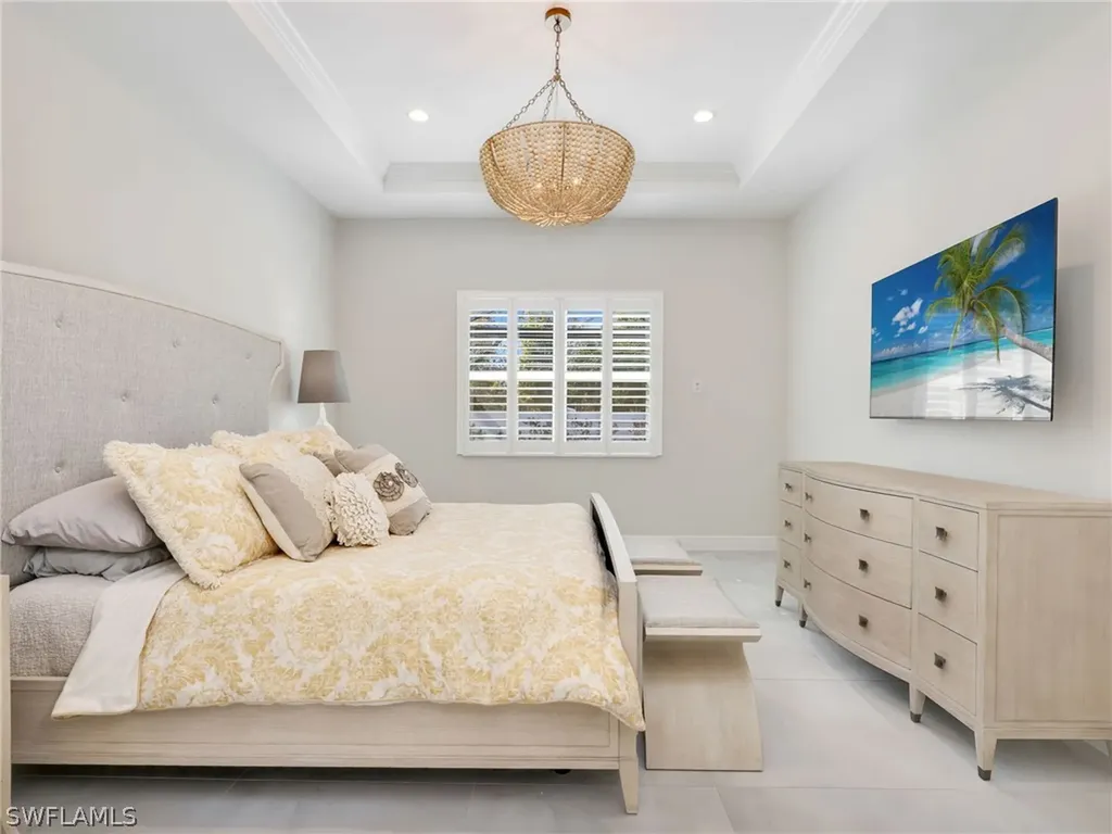9252 Cayman Drive Naples FL 34114