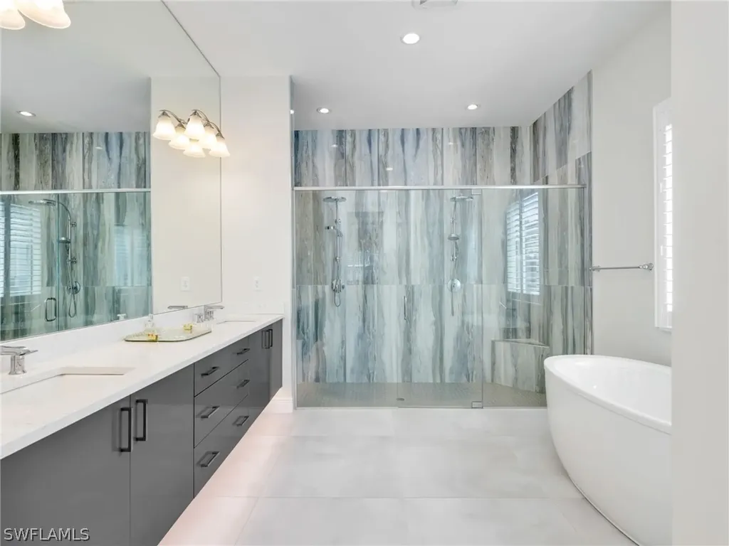 9252 Cayman Drive Naples FL 34114