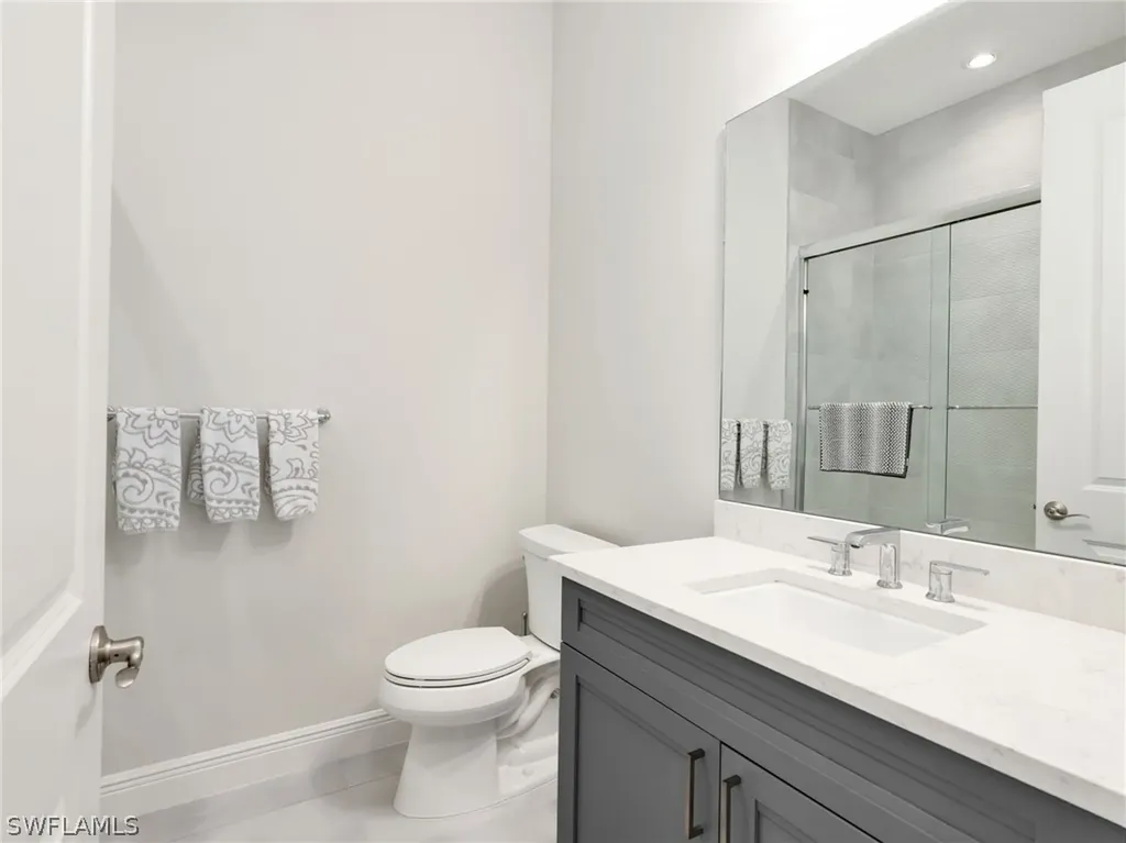 9252 Cayman Drive Naples FL 34114