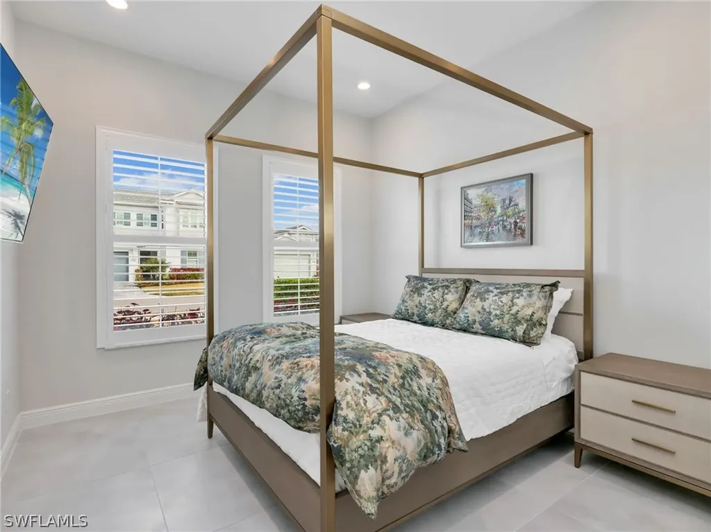 9252 Cayman Drive Naples FL 34114