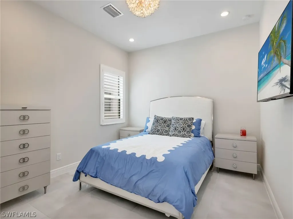 9252 Cayman Drive Naples FL 34114