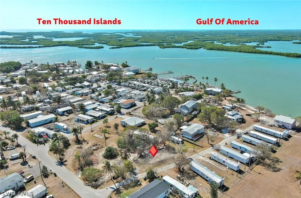 1160 Rewis Drive Chokoloskee FL 34138