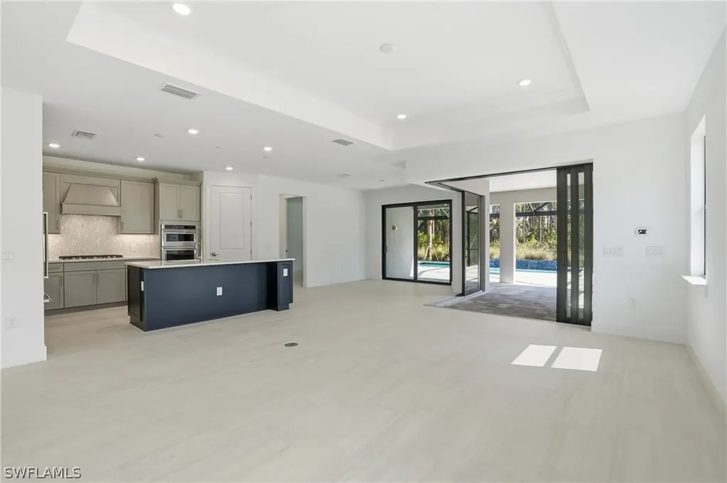 2148 Sequoia Court Naples FL 34120