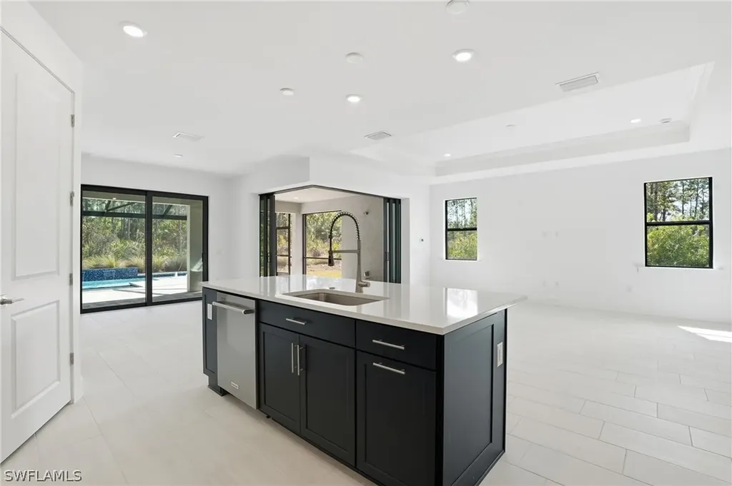 2148 Sequoia Court Naples FL 34120