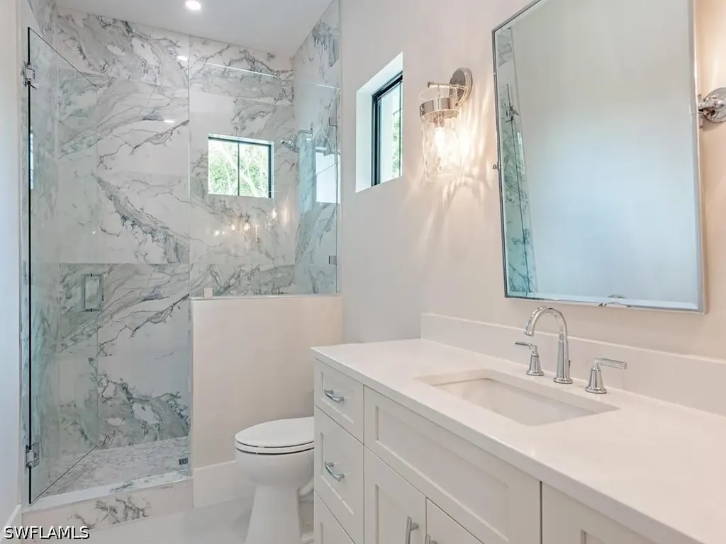 1102 9th Avenue N Naples FL 34102