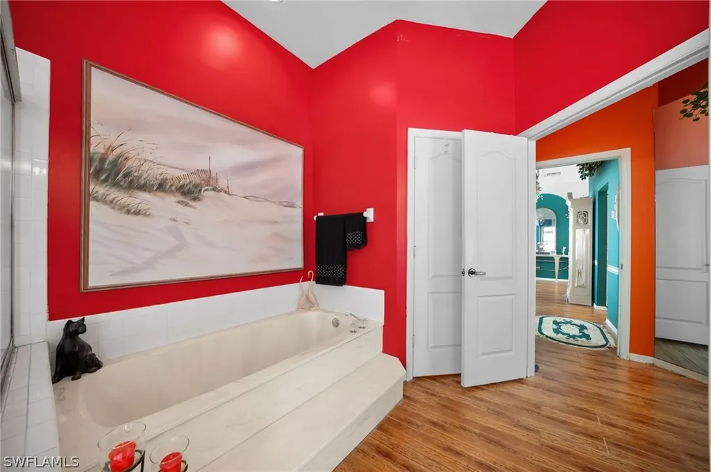 256 Countryside Drive Naples FL 34104