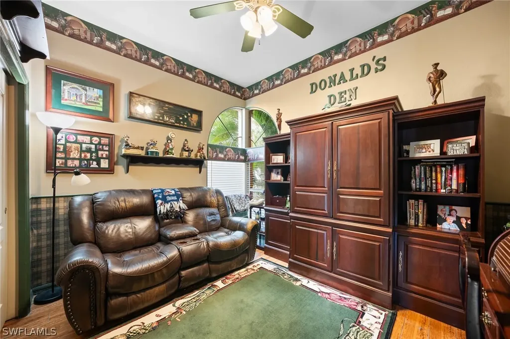 256 Countryside Drive Naples FL 34104