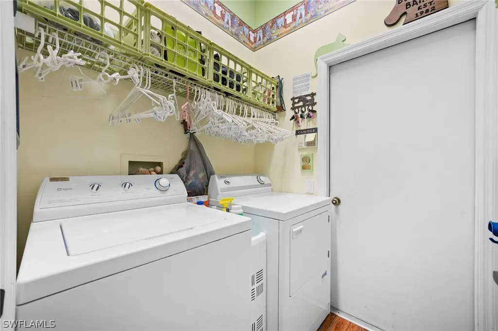 256 Countryside Drive Naples FL 34104