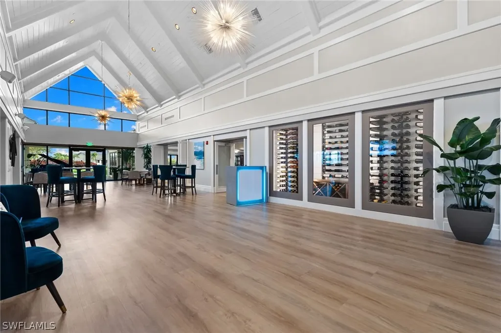 256 Countryside Drive Naples FL 34104