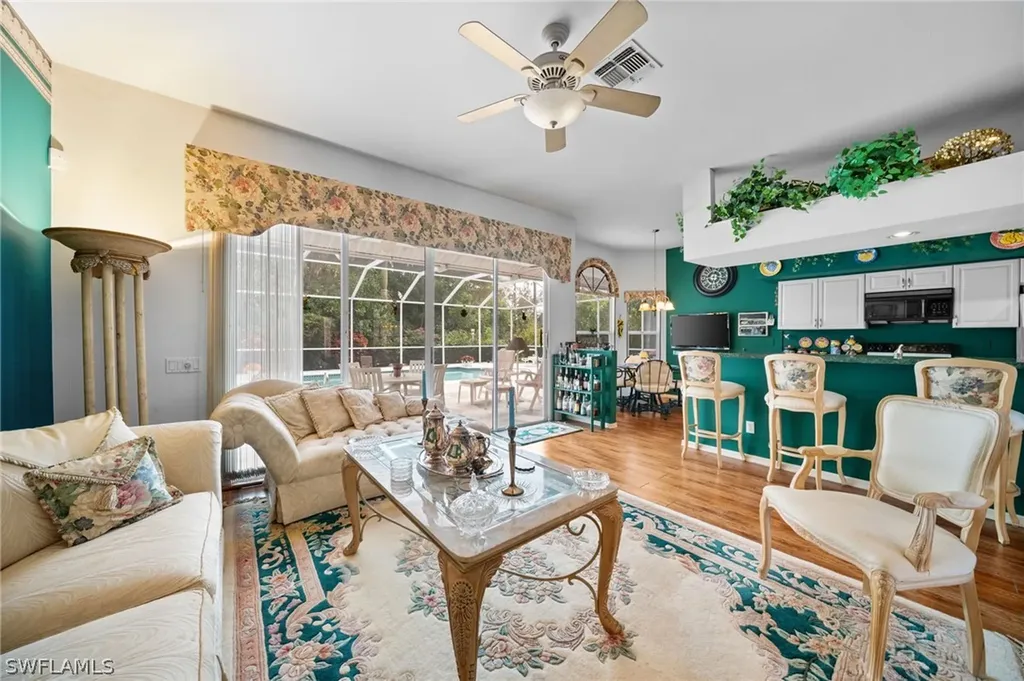 256 Countryside Drive Naples FL 34104
