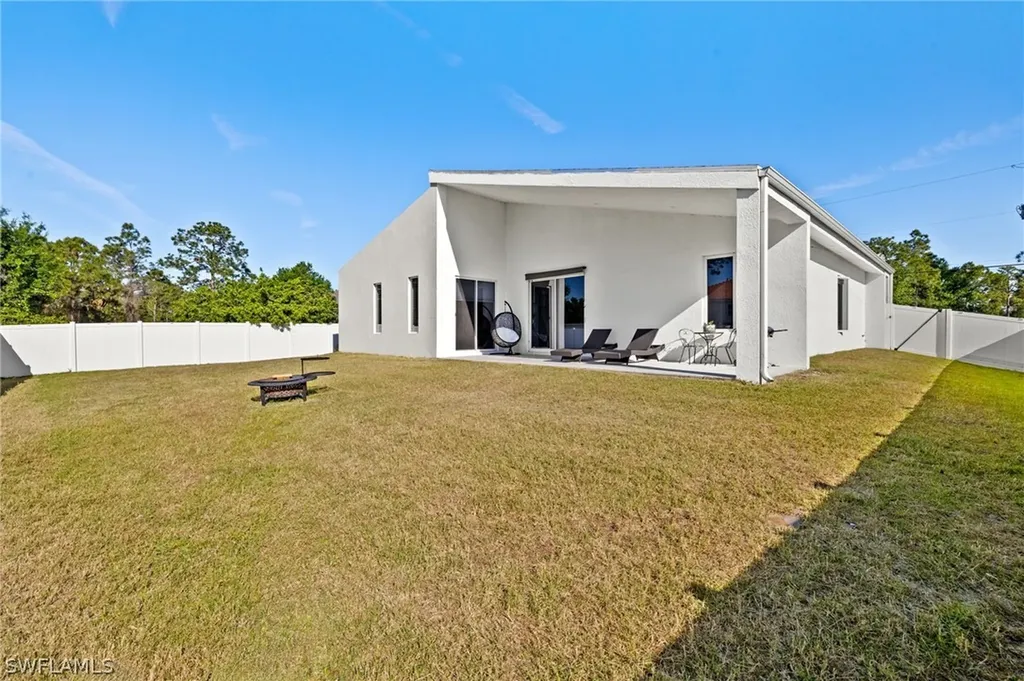 840 Carpenter Street E Lehigh Acres FL 33974