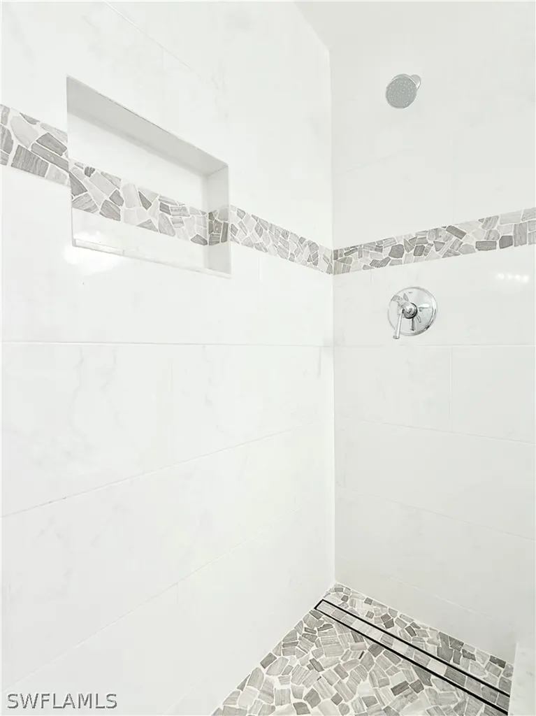 8013 Kilkenny Court Naples FL 34112