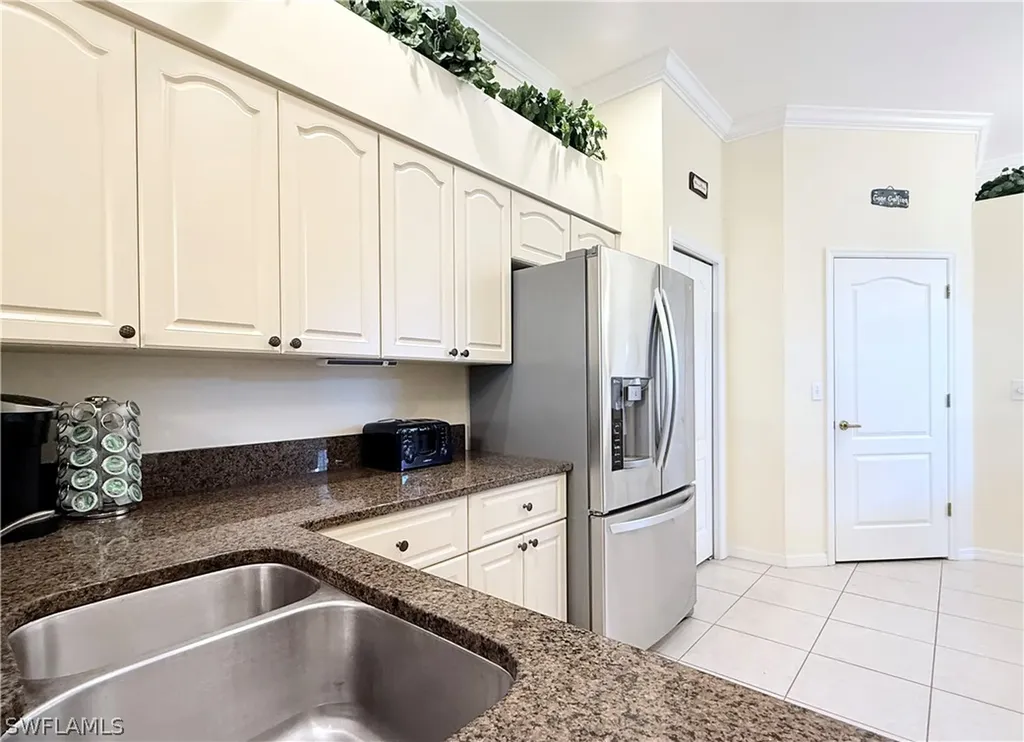 8013 Kilkenny Court Naples FL 34112
