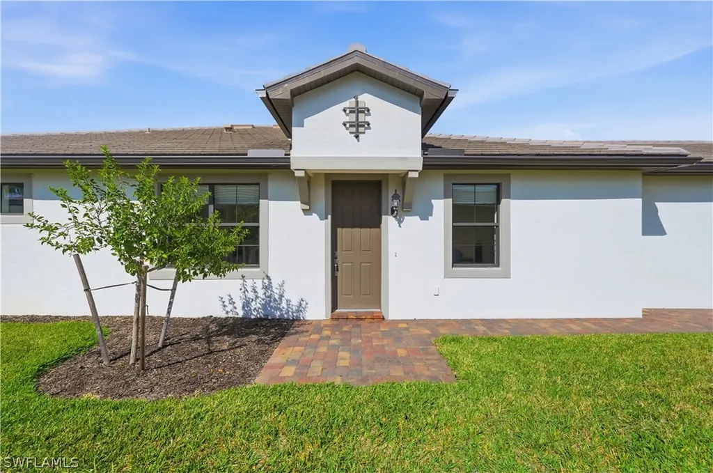 7733 Jacaranda Lane Naples FL 34114