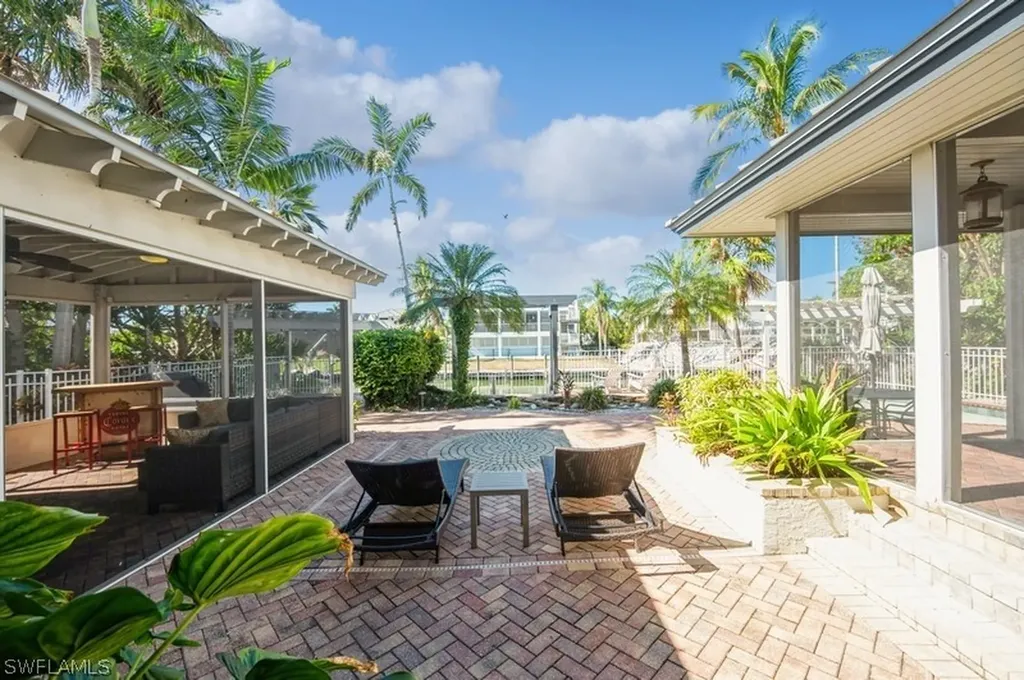 1154 Vernon Place Marco Island FL 34145