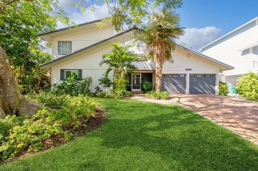 1154 Vernon Place Marco Island FL 34145