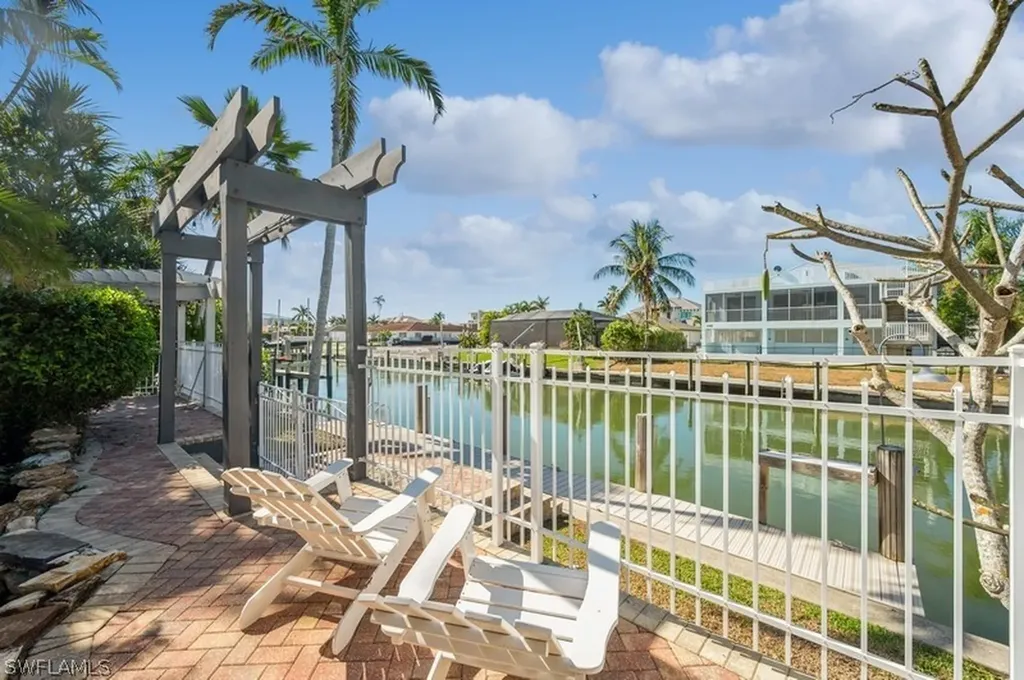 1154 Vernon Place Marco Island FL 34145