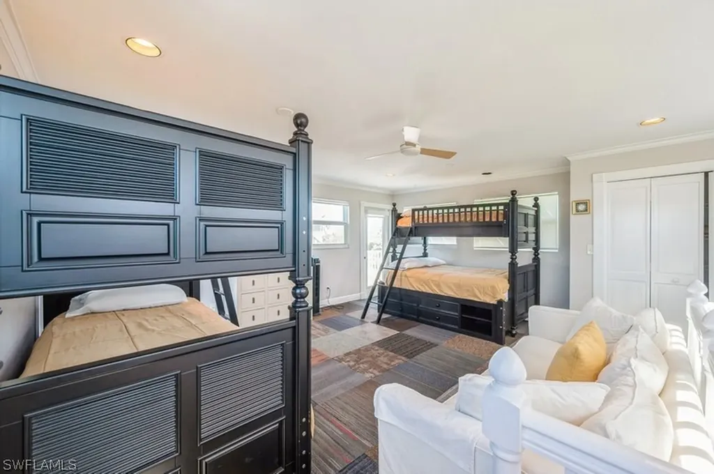 1154 Vernon Place Marco Island FL 34145