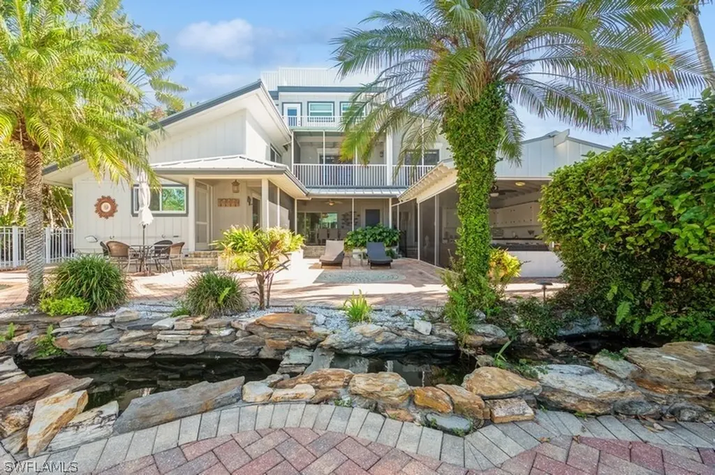 1154 Vernon Place Marco Island FL 34145