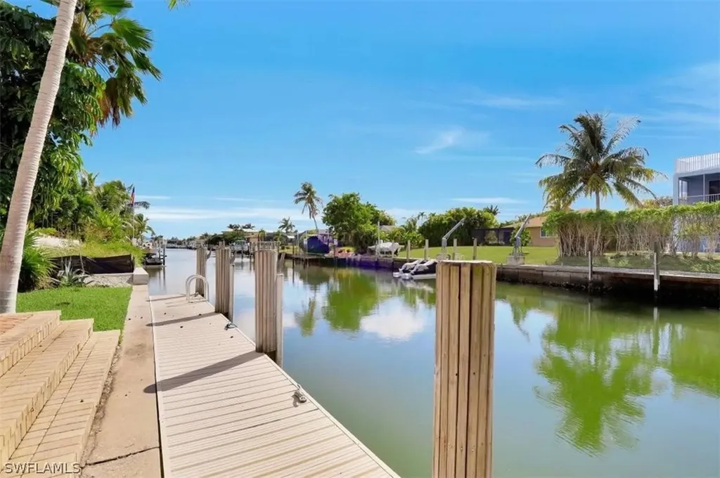 1154 Vernon Place Marco Island FL 34145