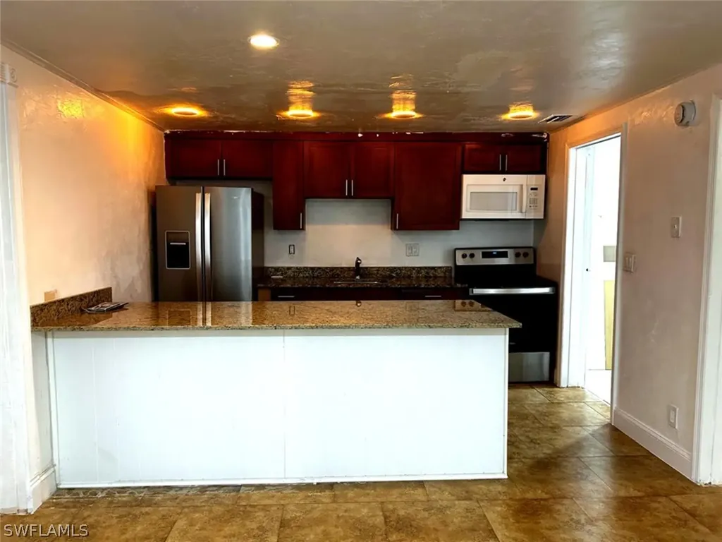 5324 Treetops Drive Naples FL 34113