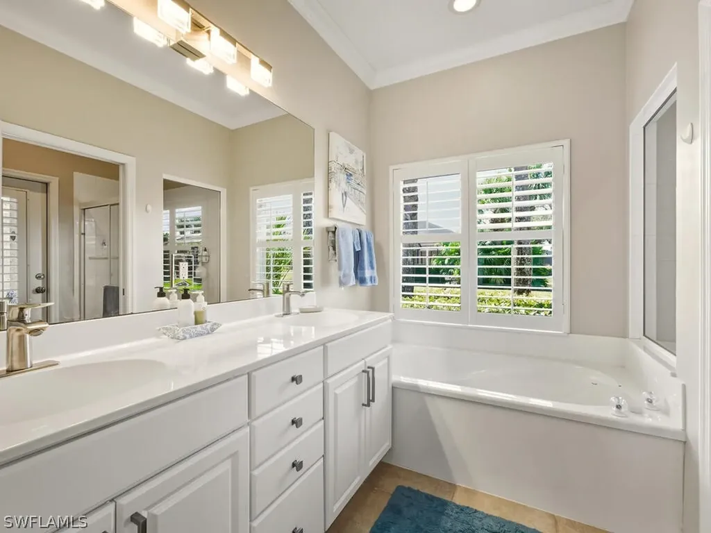 10000 Isola Way Miromar Lakes FL 33913