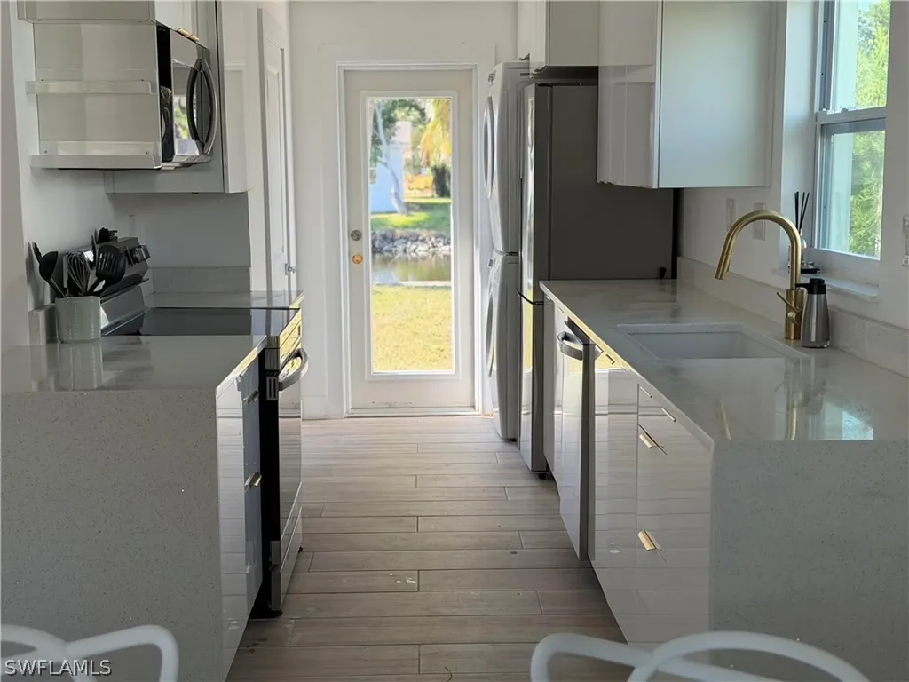555 14th Street N Naples FL 34102