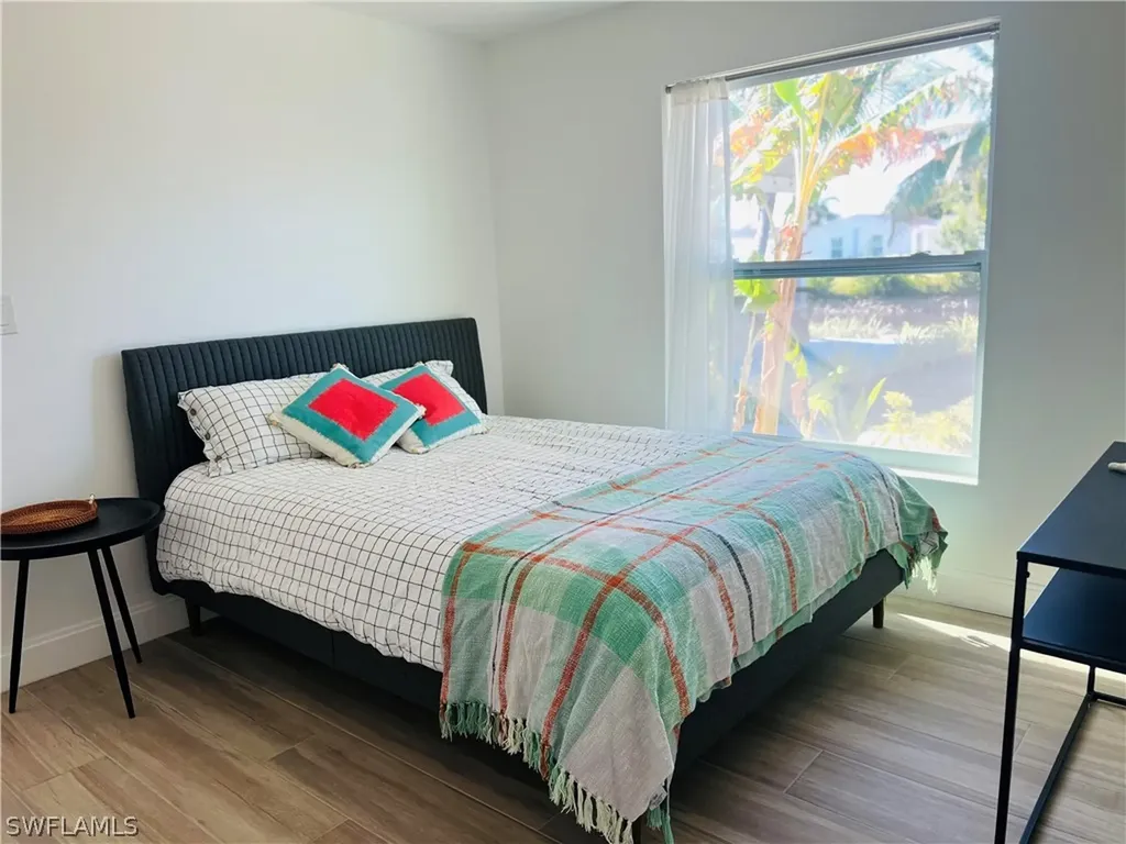 555 14th Street N Naples FL 34102