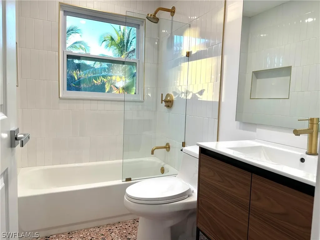 555 14th Street N Naples FL 34102