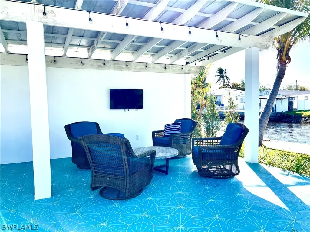 555 14th Street N Naples FL 34102