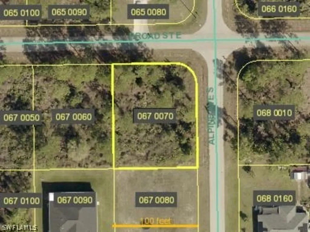 928 Broad Street E Lehigh Acres FL 33974