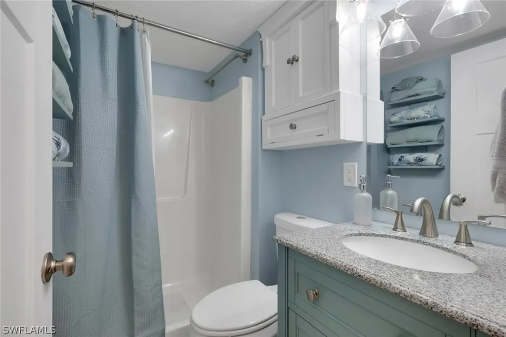 2121 Collier Avenue Fort Myers FL 33901