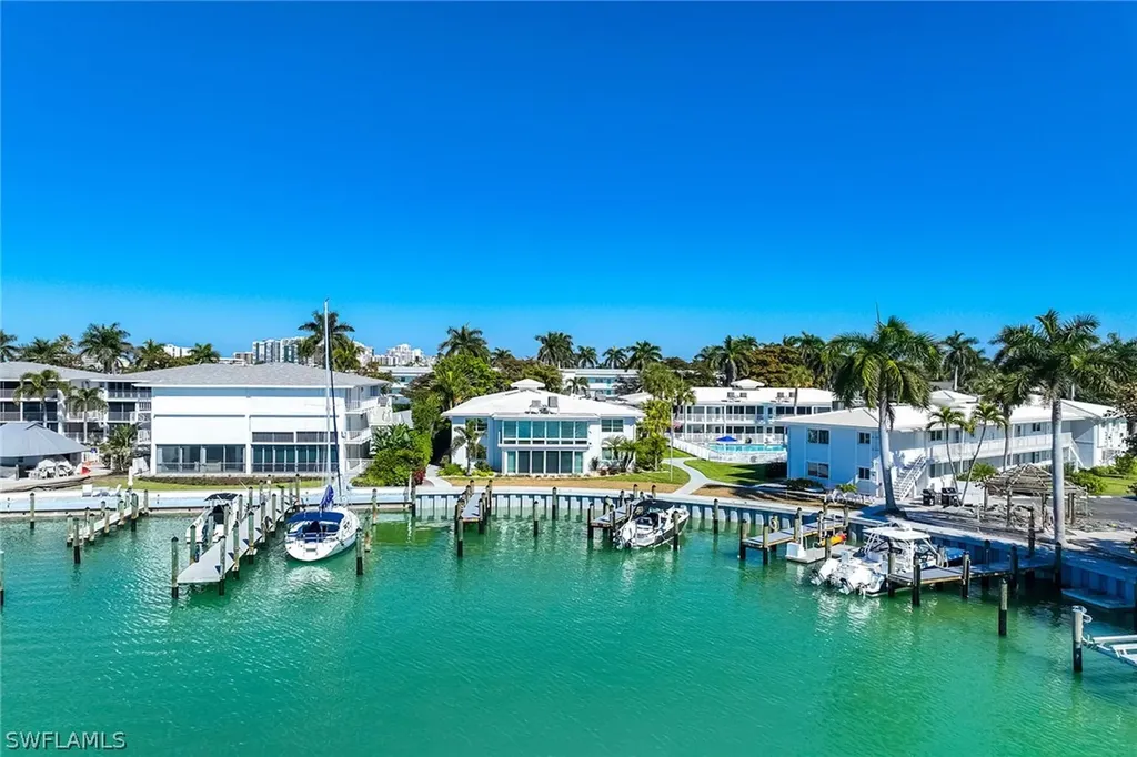 350 Harbour Drive Naples FL 34103