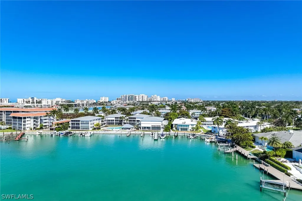 350 Harbour Drive Naples FL 34103