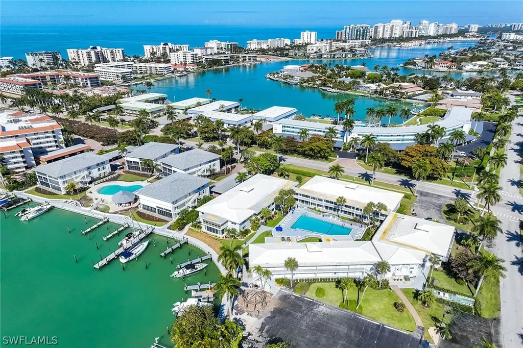 350 Harbour Drive Naples FL 34103