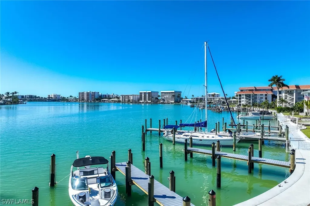 350 Harbour Drive Naples FL 34103