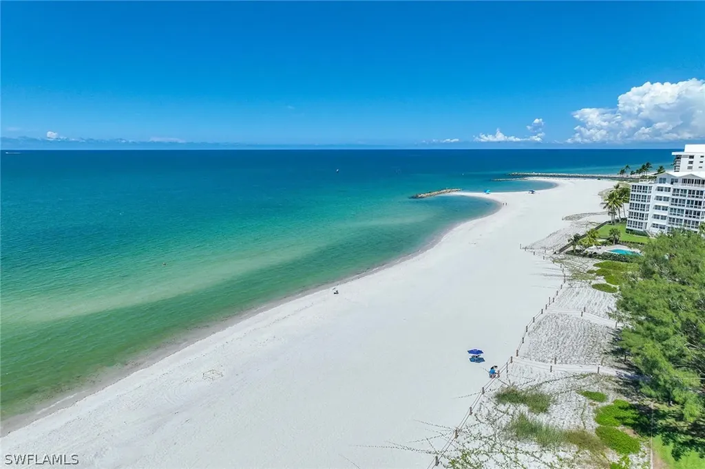 350 Harbour Drive Naples FL 34103