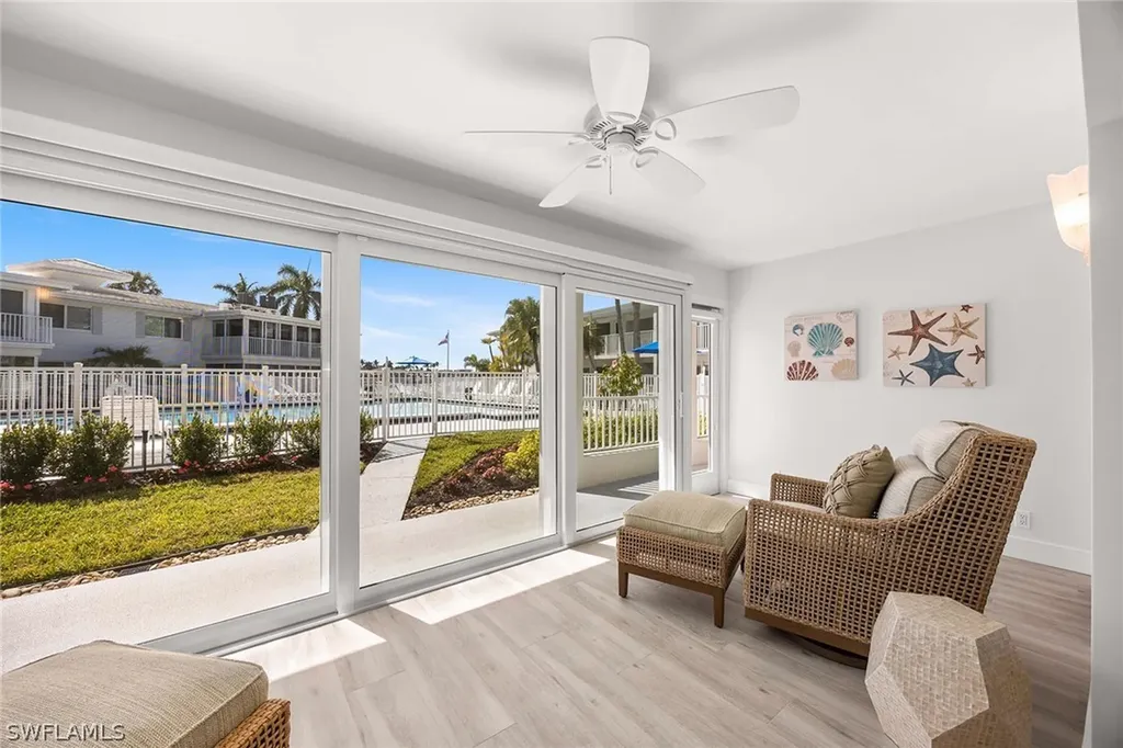 350 Harbour Drive Naples FL 34103
