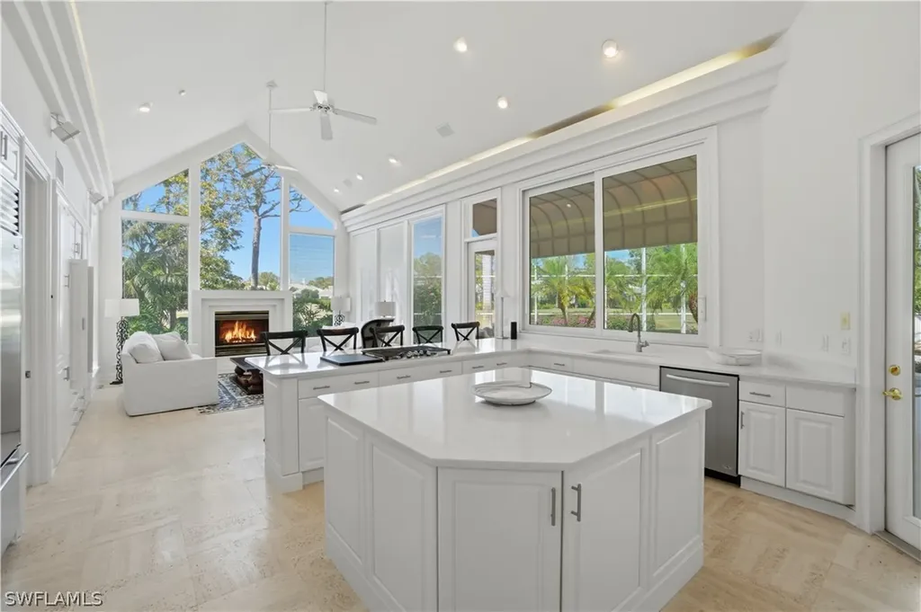 771 Brentwood Point Naples FL 34110