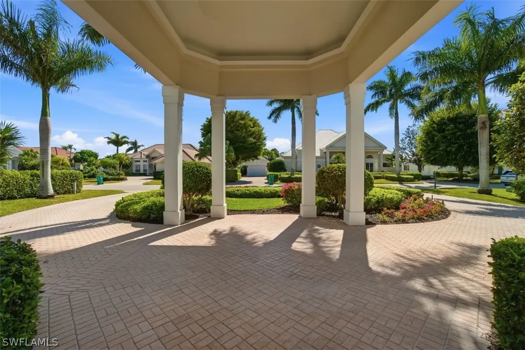 771 Brentwood Point Naples FL 34110