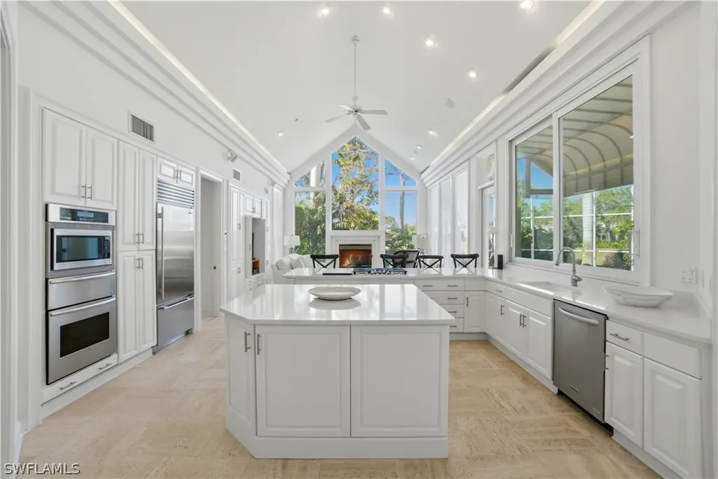 771 Brentwood Point Naples FL 34110