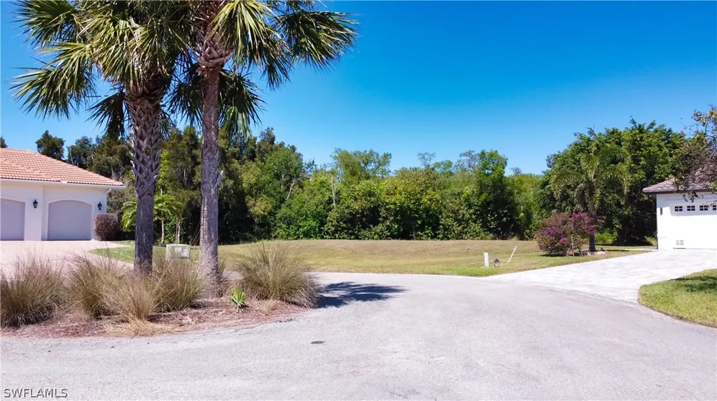 18163 Baywood Drive Naples FL 34114