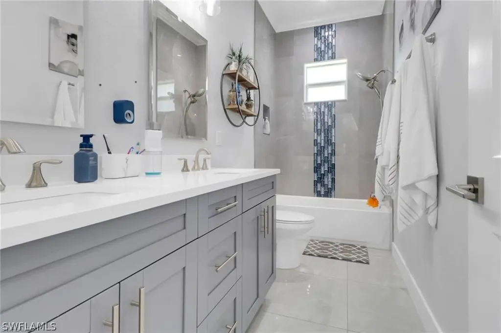 1086 21st Street SW Naples FL 34117
