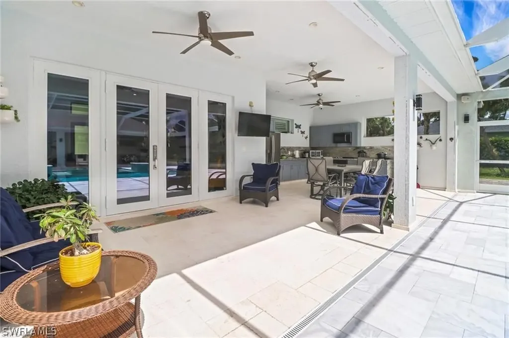 1086 21st Street SW Naples FL 34117